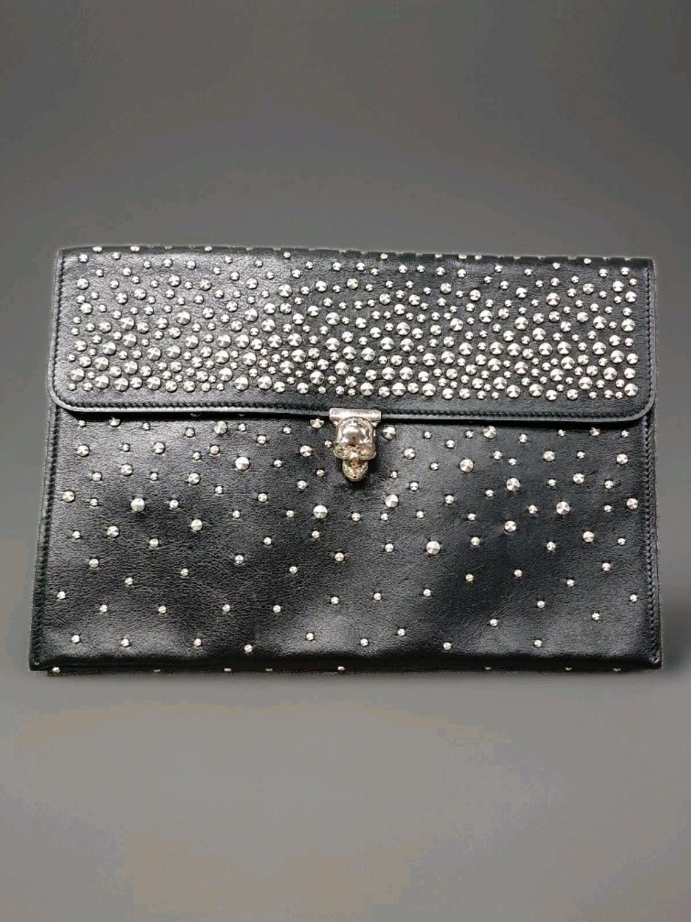 Alexander McQueen Skull-Closure Studded Foldover Clutch Black